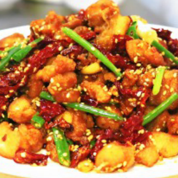 A21.Boneless Chicken Stir-Fried with Dried Chilies Garlic,and Szechuan Peppercorns🌶