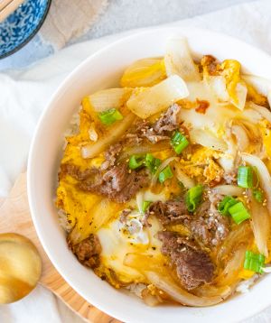 Gyu Don (beef & egg) w/miso
