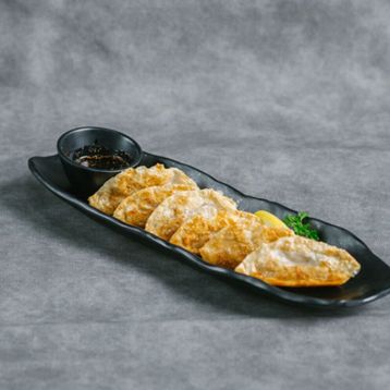 Deep Fried Pork Gyoza (6pcs)