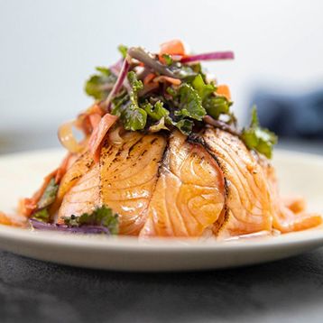 Yuzu Aburi Salmon Salad