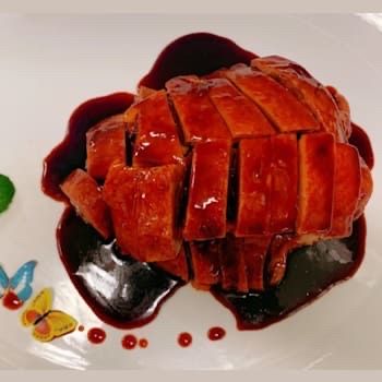 Braised Duck with Brown Sacue