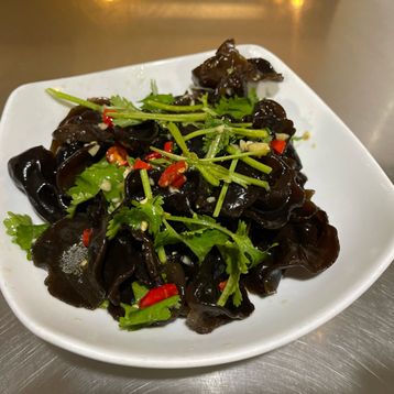 A2.Spicy Woodear Mushroom Salad