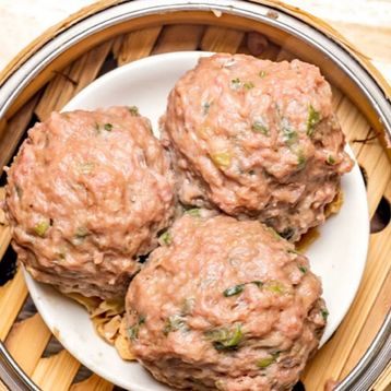 8.Steamed Beef Meatballs with Bean Sheets