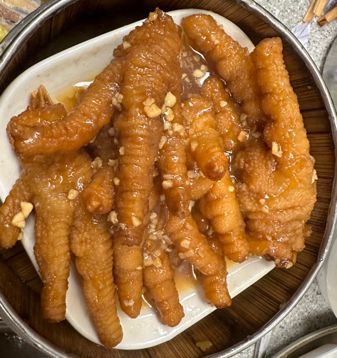 Steamed Chicken Feet w/ Spicy Sauce