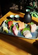 Assorted Sashimi (15 pcs)
