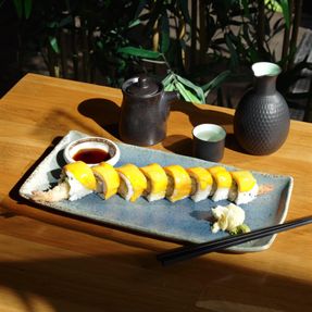 Mango Dynamite Roll