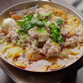 Taiwanese Supreme Spicy Hot Soup