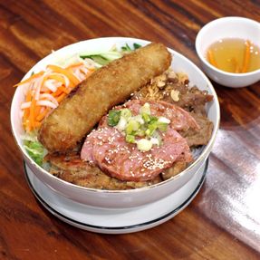 Special Vermicelli with Lemongrass Chicken, Grilled Pork, Pork Patty, and Spring Roll