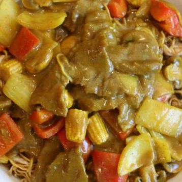 Curry Beef Chow Mein 咖喱牛肉炒面