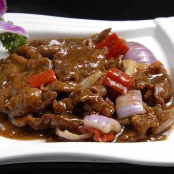Stir Fried Beef & Black Pepper