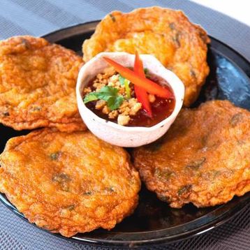 Fish Cake (2 pcs)