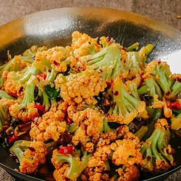 K08 Dry Pot Cauliflower and Pork🌶
