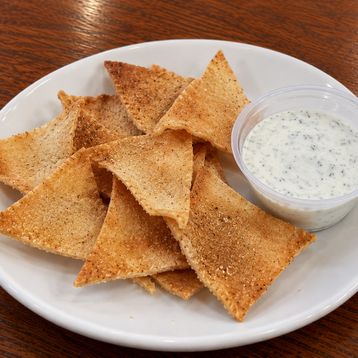 Crispy Pita with Hummus or Tzatziki