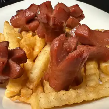 Salchipapa