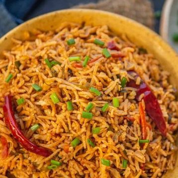 Schezuan Chicken Fried Rice (Spicy)