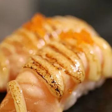 Aburi Salmon Sushi 2pcs