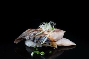 Saba (mackerel) Aburi Nigiri