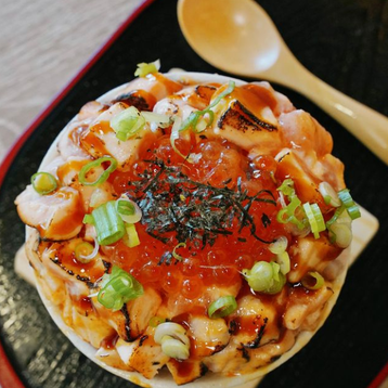 Mini Aburi Salmon & lkura Don