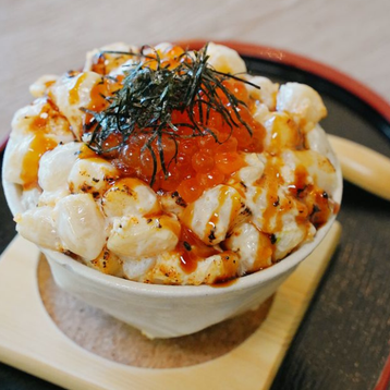 Mini Aburi Scallop & lkura Don