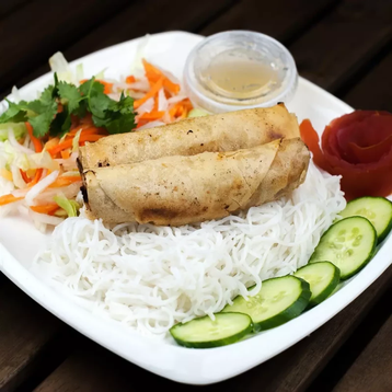 Vegetarian Spring Rolls on Vermicelli(2 Rolls)