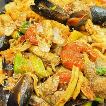 Signature Spicy Seafood Platter