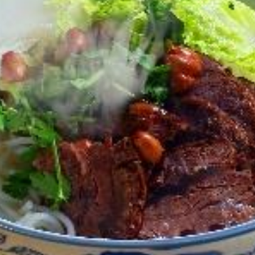A2 Classic Rice Noodle Soup w/Beef