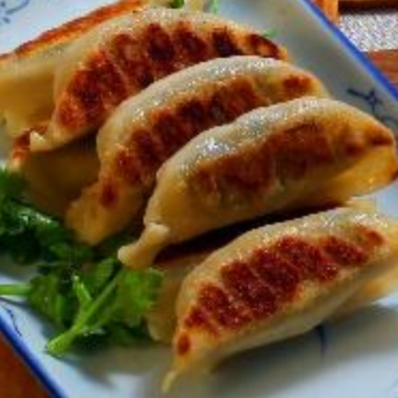 S4 Grilled Home-Made Pork Dumplings 8Pcs