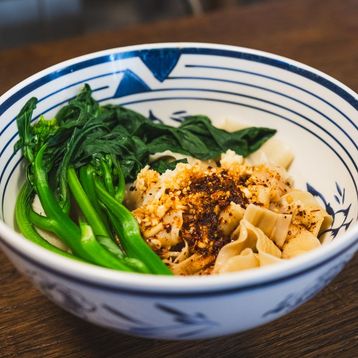 B1. Garlic Chili Oil Noodles