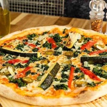 Medium Primavera Pizza