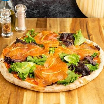 Small Smoked Salmon Pizza