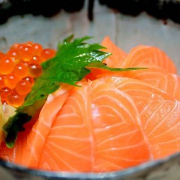 Salmon Ikura Don