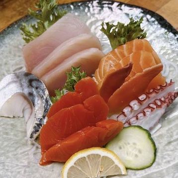 Assorted Sashimi (15Pcs)