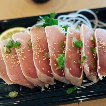 Tuna Tataki Sashimi (8pcs)