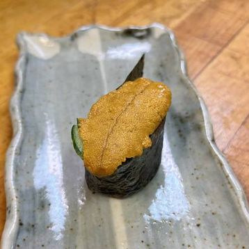 Uni (Sea Urchin) Nigiri