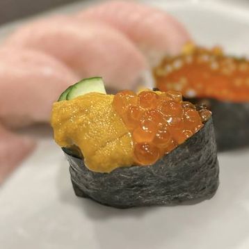 Uni Ikura Nigiri