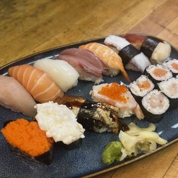 Deluxe Assorted Sushi Combo
