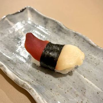 Hokkigai (Surf Clam)  Nigiri
