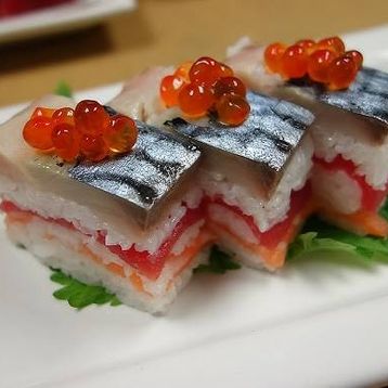 Oshi Sushi
