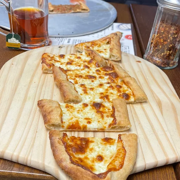 Turkish Pide (Cheese)
