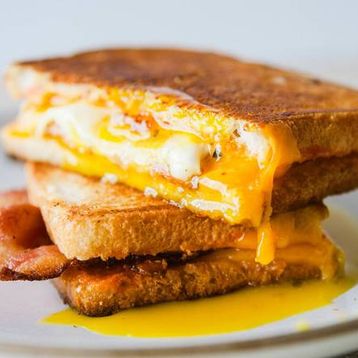Breakfast Egg Sandwich
