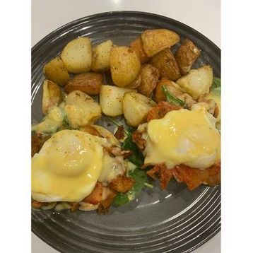 Bollydict - Chicken Tikka Benedict