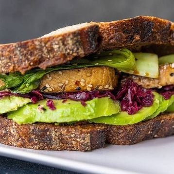 Asian-Bulgogi Tofu With Veggies Sandwich