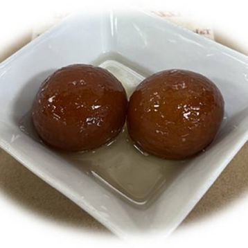 Gulab Jamun / Gulab Jamun