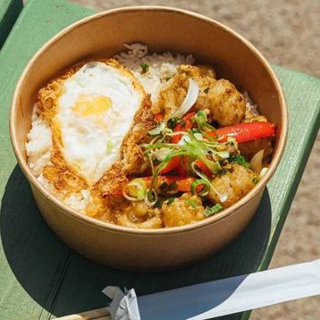 Stir-Fried Salt & Pepper Squid with Fried Egg